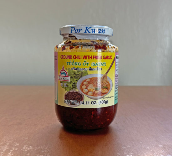 GROUND CHILI WITH FRIED GARLIC