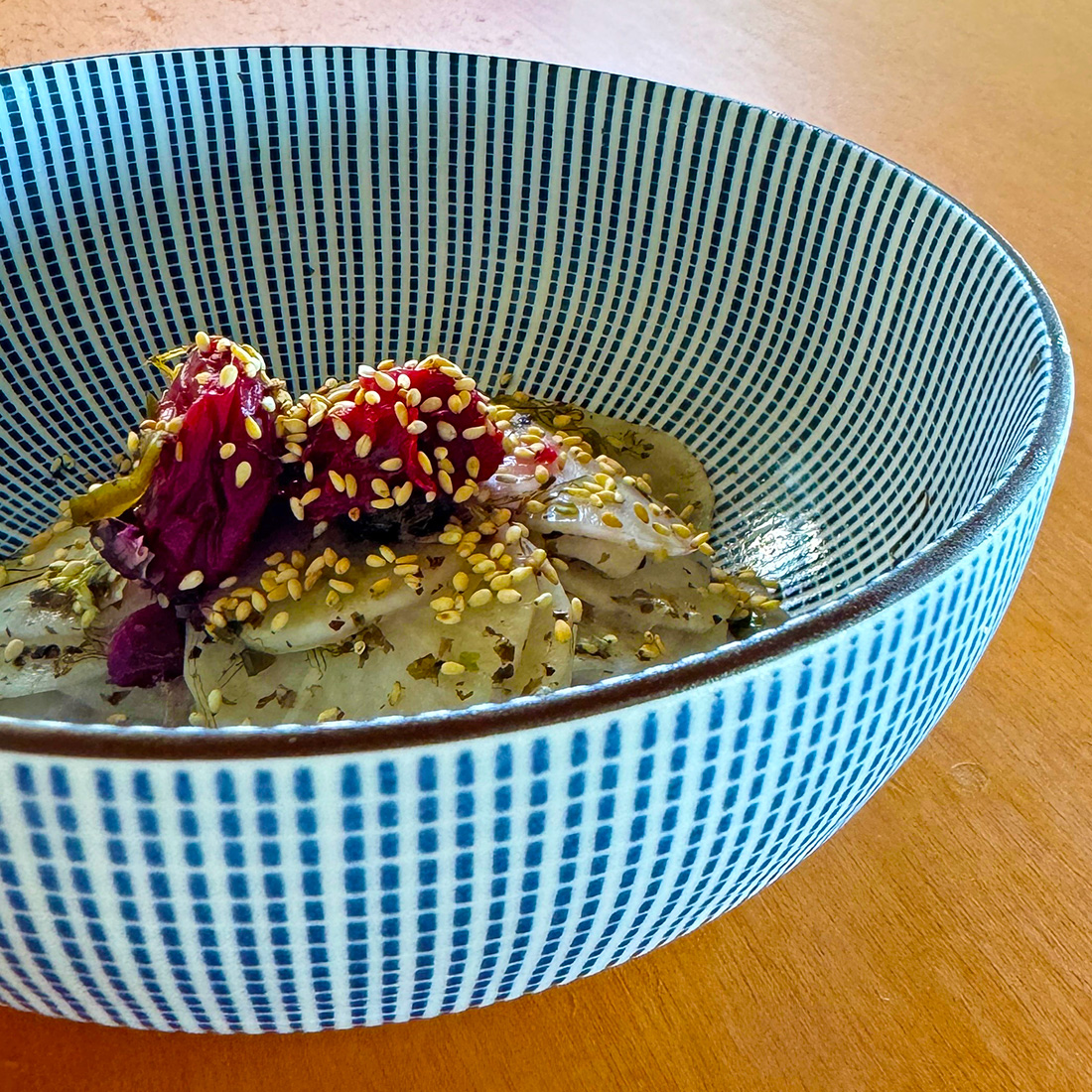 今日のおつまみ 大根の浅漬け。