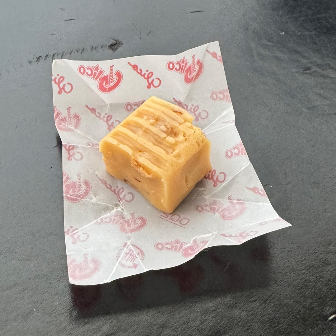 IMG_2898 グリコ アーモンドグリコ