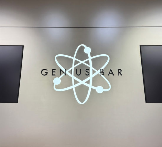 GENIUS BAR