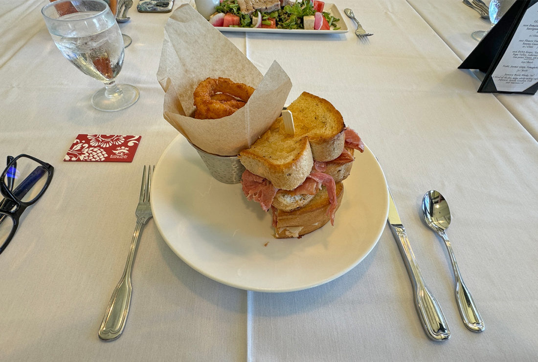 Waialae Country Clubでランチ。