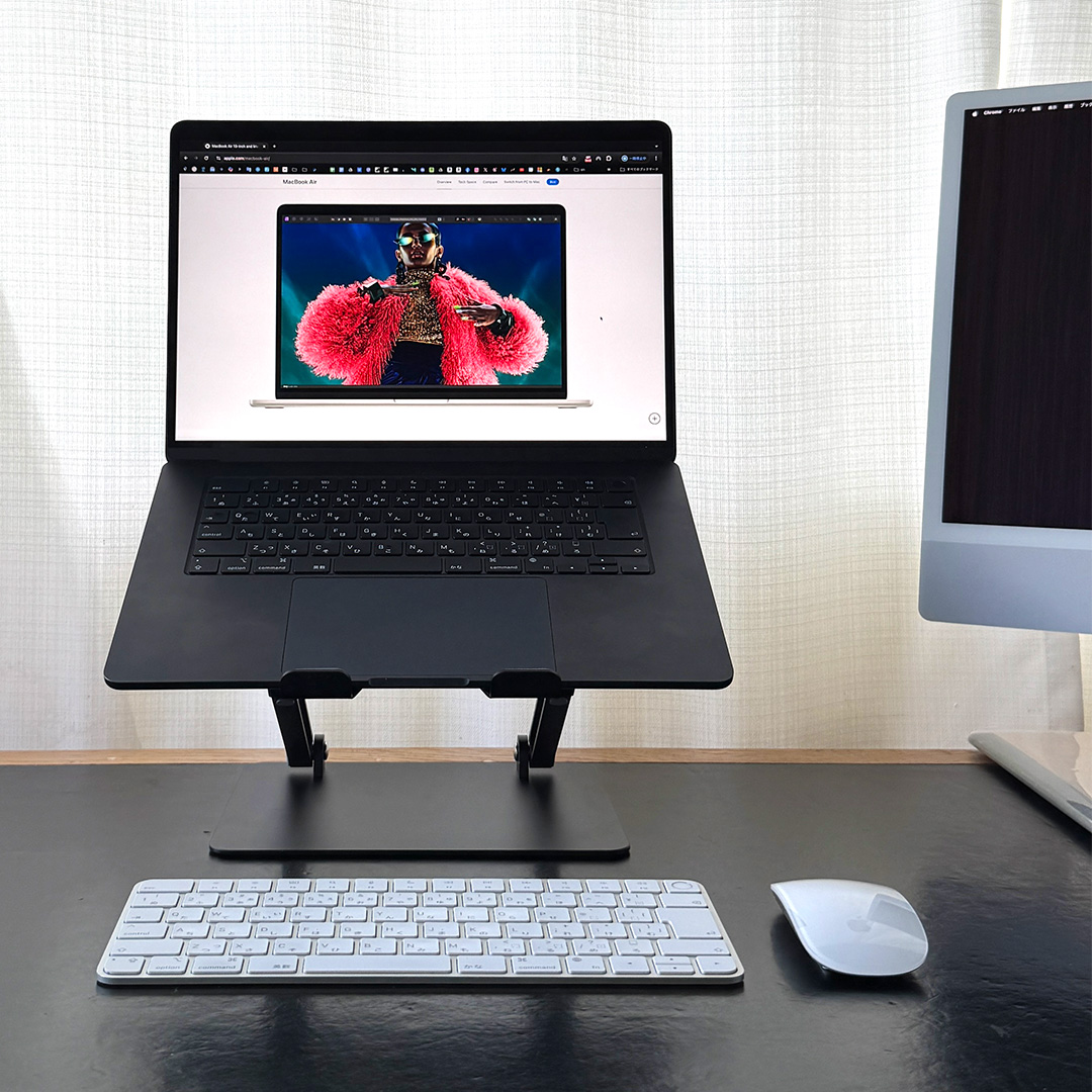 ノートパソコンスタンド。