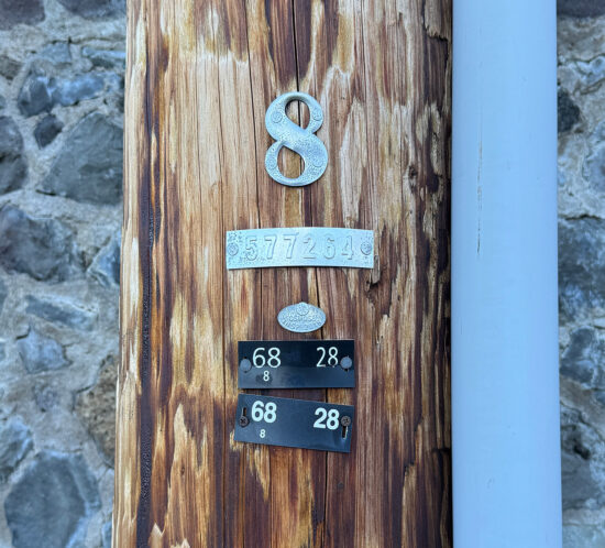 ハワイの電柱。