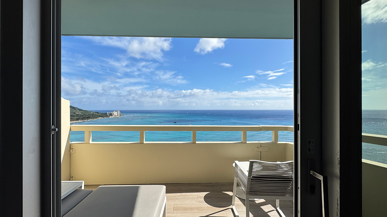 シェラトンワイキキと長岡花火。