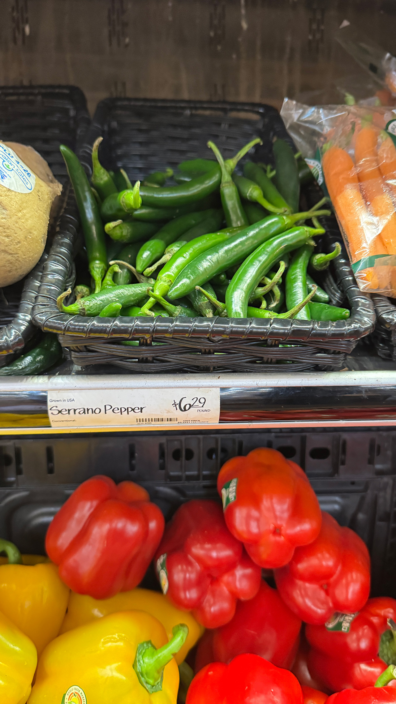 ホールフーズで価格調査。