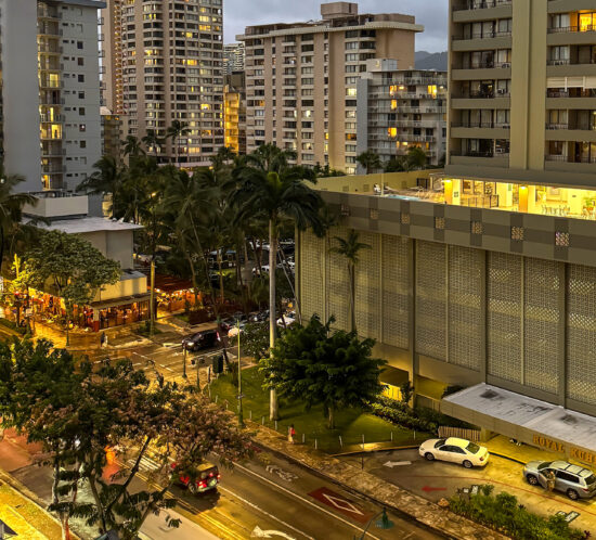 久しぶりのワイキキで思い出した都会的な感じ。