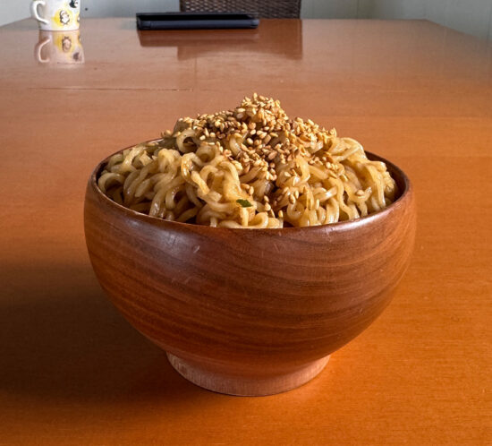 サッポロ一番しょうゆ焼きそば。