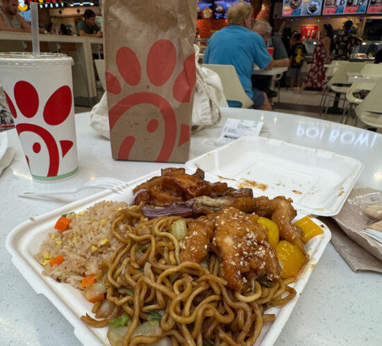 サッポロ一番しょうゆ焼きそば。