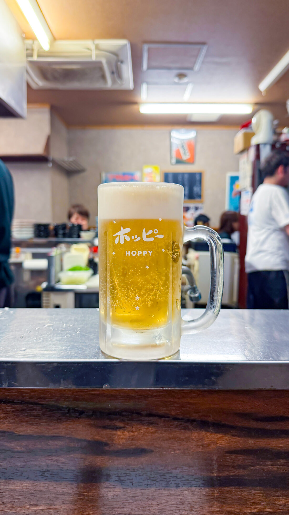 生ホッピーとうずらの玉子の室蘭焼き。