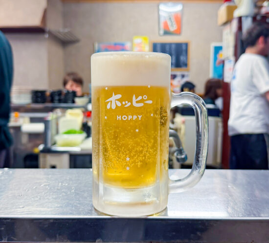 生ホッピーとうずらの玉子の室蘭焼き。