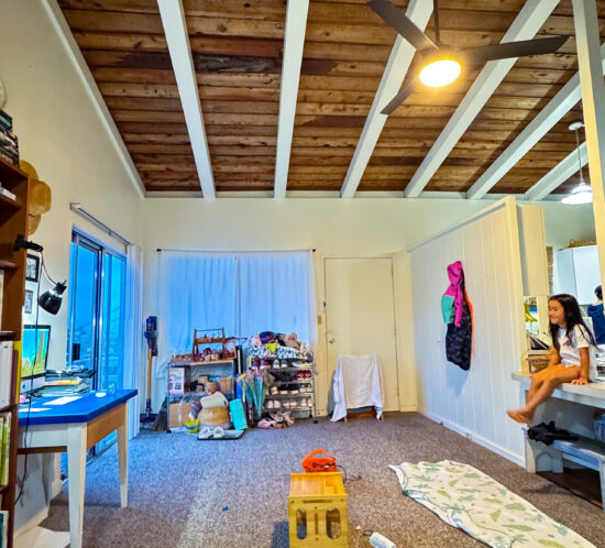 子どもがテレビを見るときの適切な距離とは？