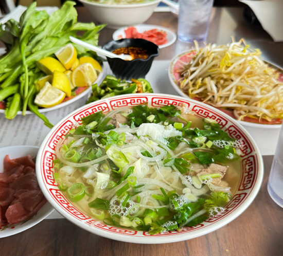 ハワイの人気フォー屋さん、トーチャウの名前の由来は？